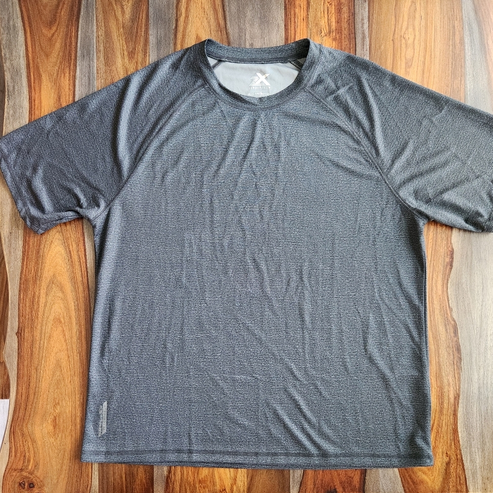 Zeroxposur Men's XL Men's Active Wear Short Sleeve Shirt